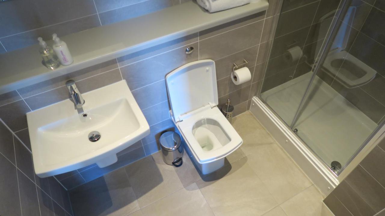 Quay Apartments Clarence House Newport  Bagian luar foto