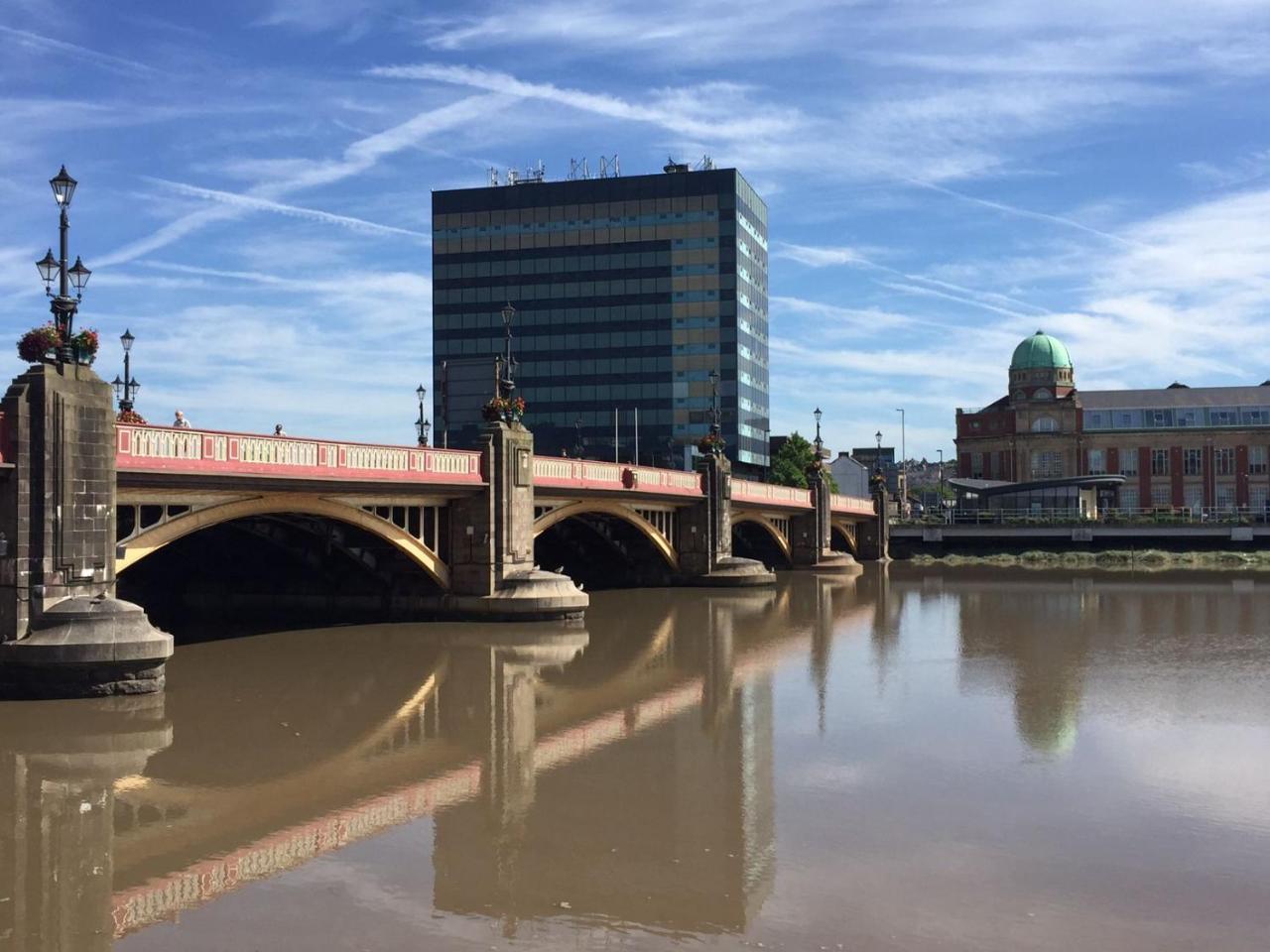 Quay Apartments Clarence House Newport  Bagian luar foto